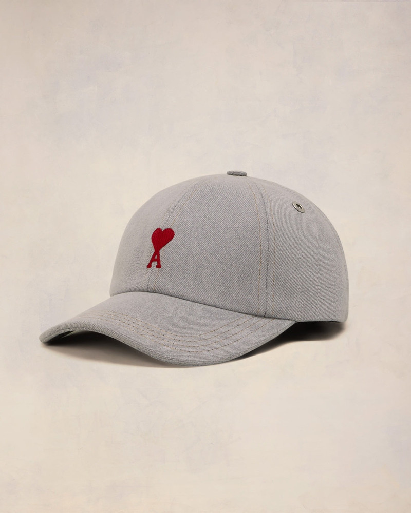 AMI Paris RED AMI DE COEUR EMBROIDERY CAP outlook