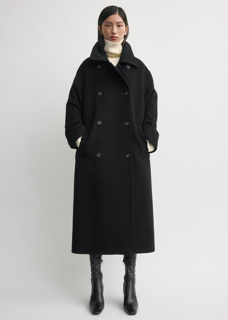 TOTEME Shield coat black outlook