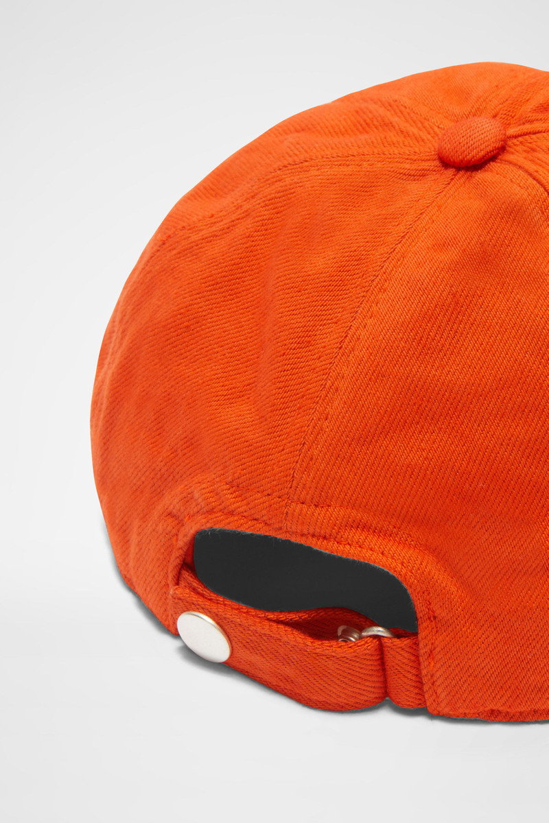 Jil Sander Cap outlook