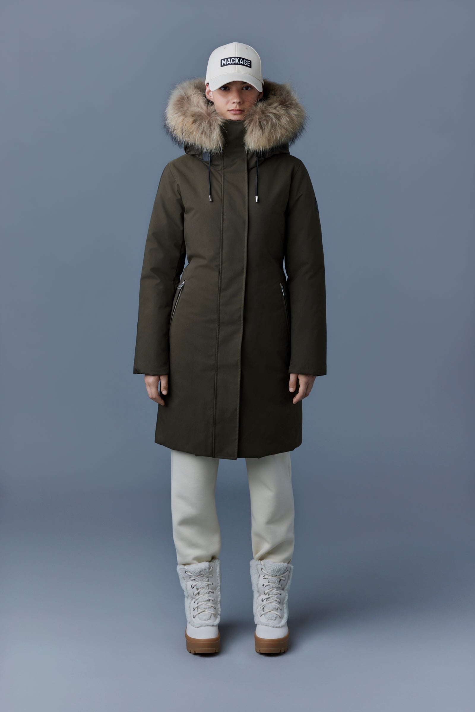 SHILOH 2-IN-1 fitted down coat with removable bib and natural fur - 2