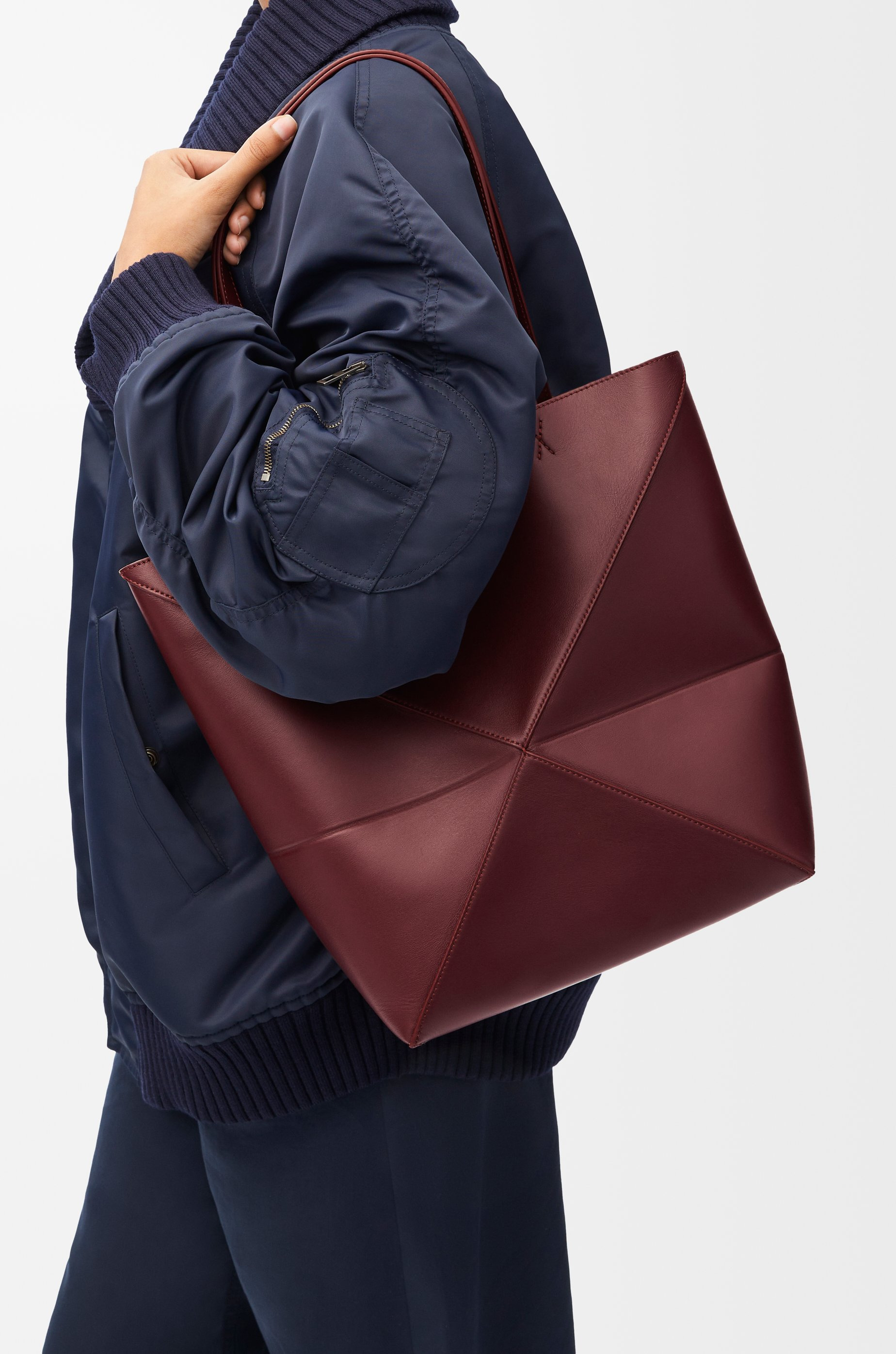Puzzle Fold Tote in shiny calfskin - 3