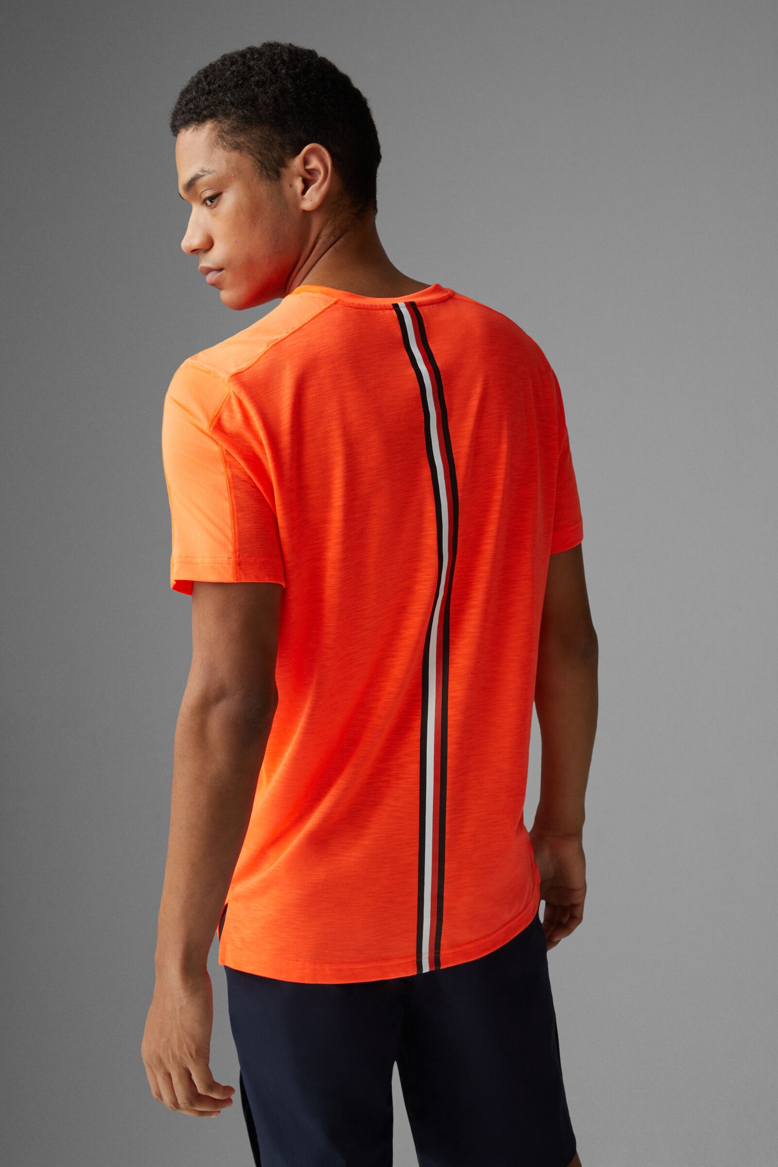 Tarik T-shirt in Orange - 3