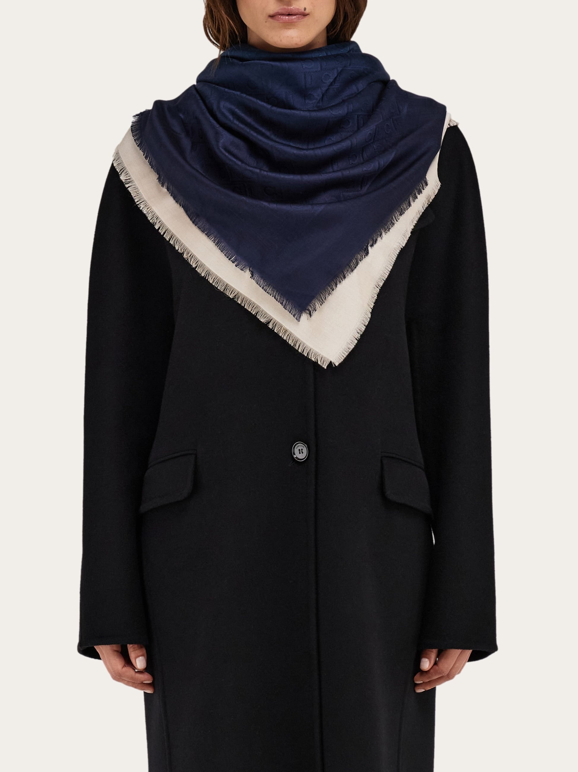 Ferragamo Monogram shawl - 3