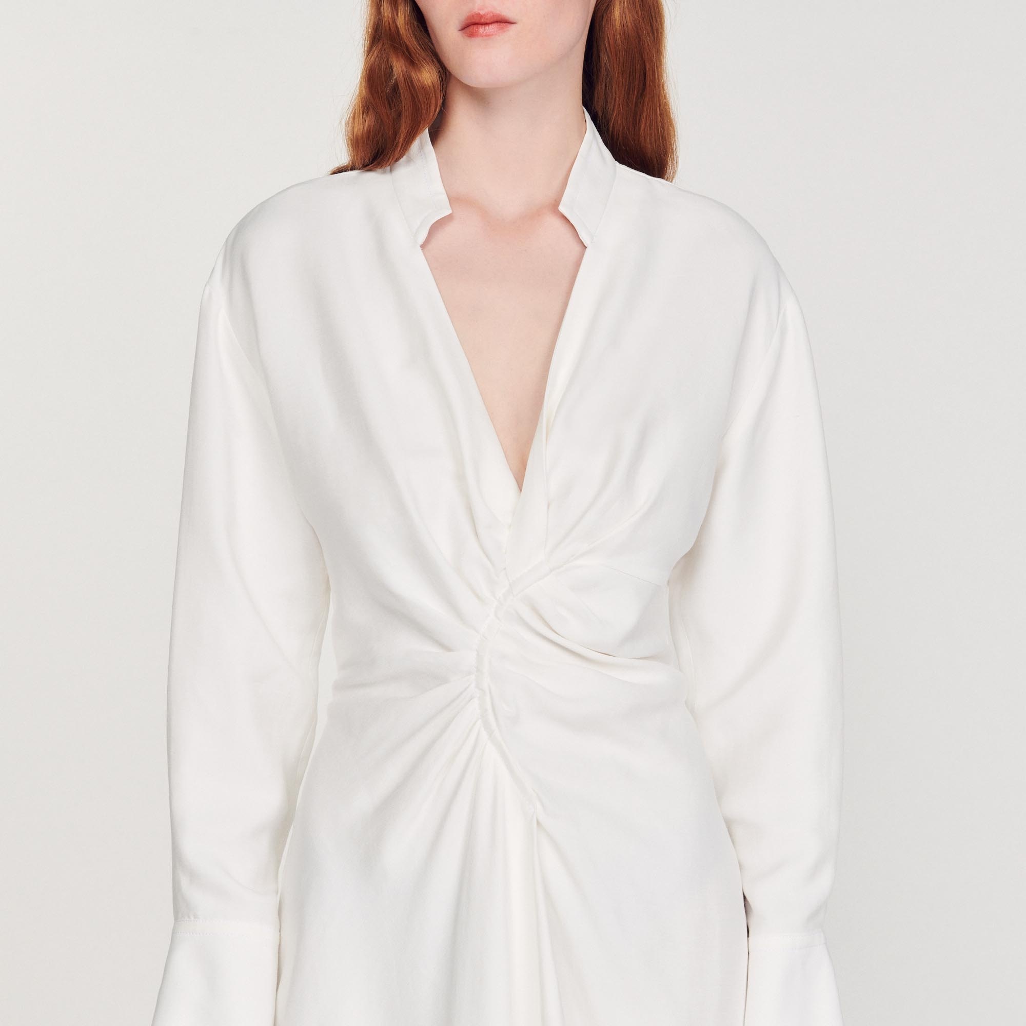 Long-sleeved short dress - 4