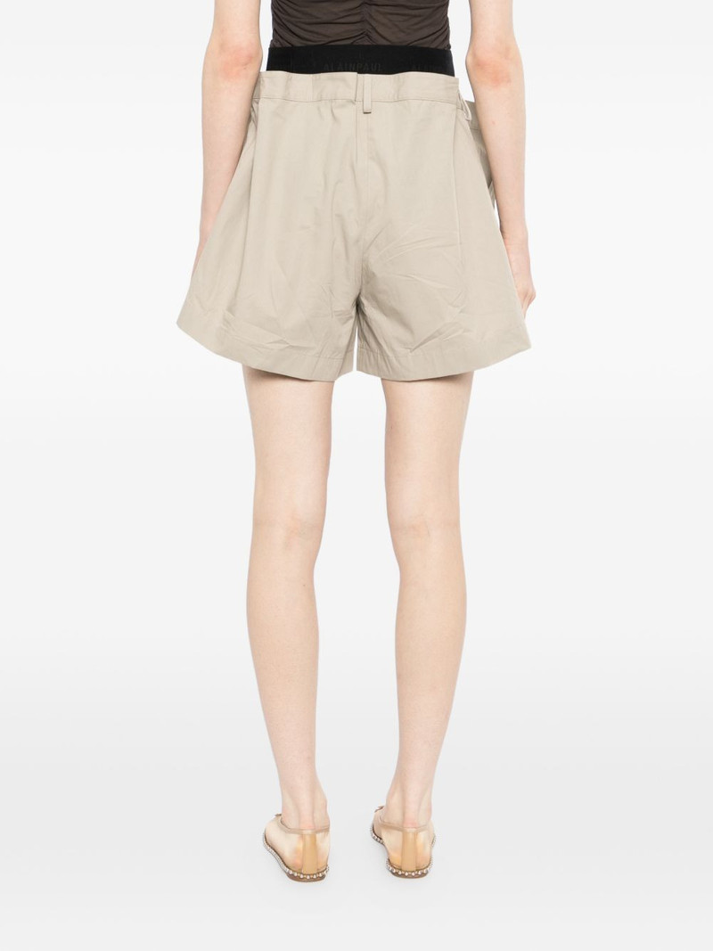 hanging worwear shorts 4