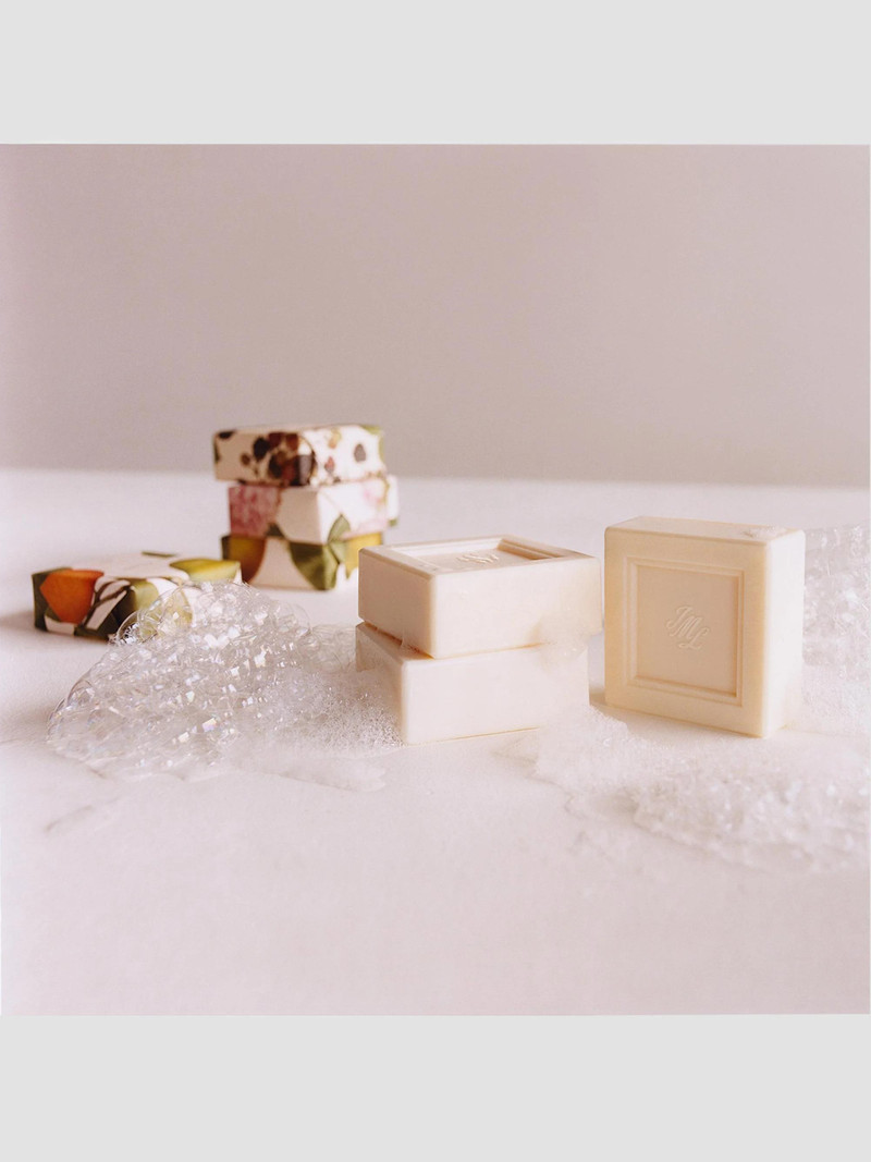 English Pear & Freesia Soap 3