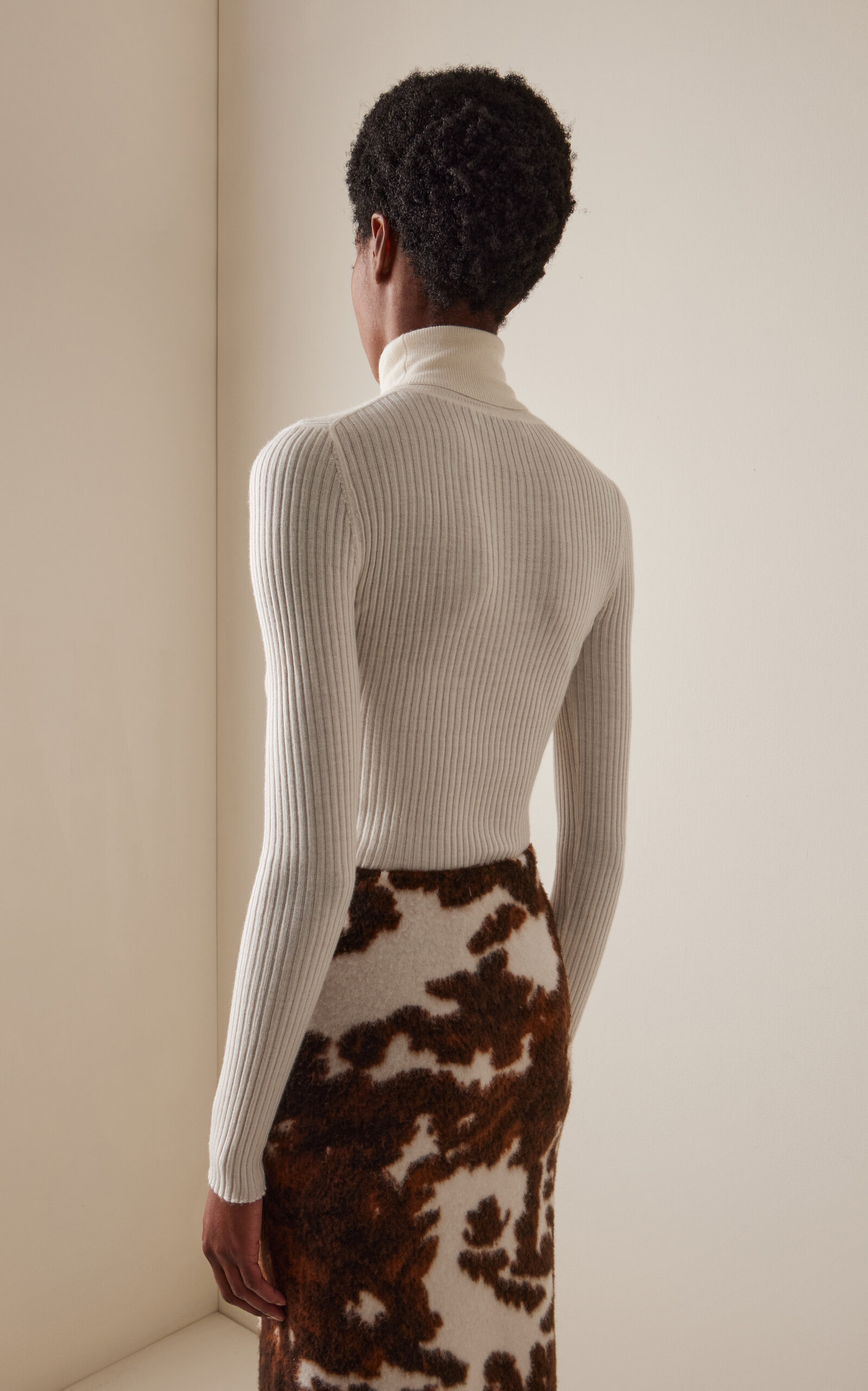 Peppe Ribbed Cashmere-Silk Turtleneck Top ivory - 4
