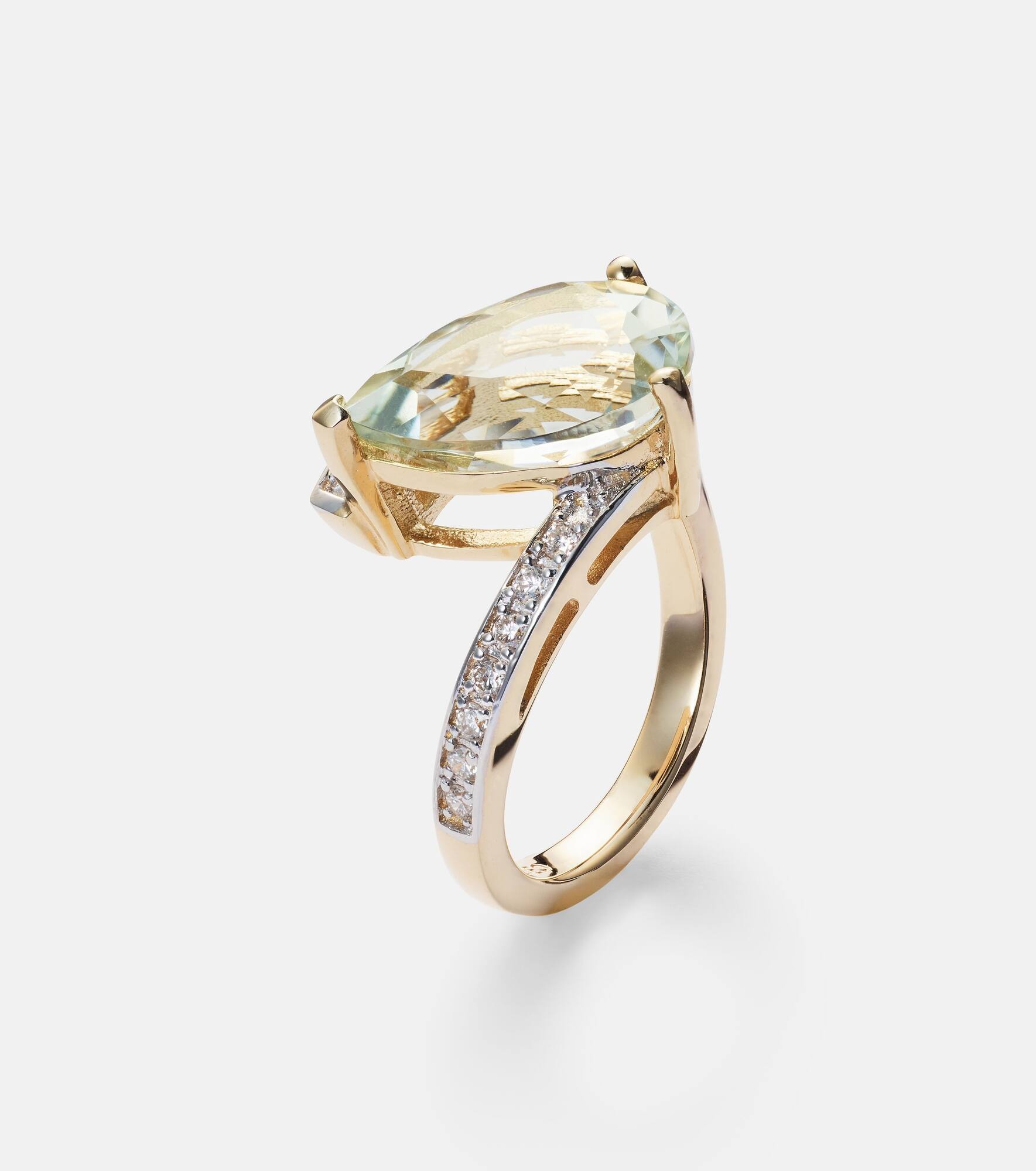 Slanted 14kt gold ring with amethyst and diamonds - 4