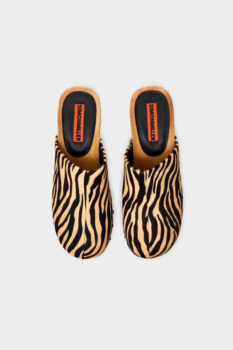 SIMONMILLER Rio Wood Clog In Zebra outlook