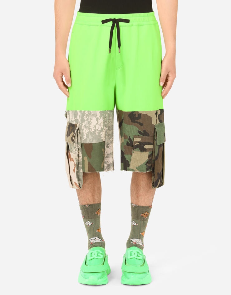 Camouflage patchwork jogging shorts - 1