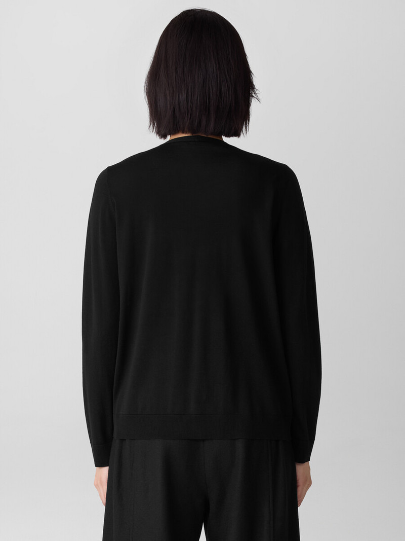 Superfine Merino Cardigan in Regenerative Wool 4