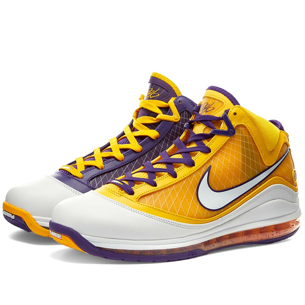 Nike LeBron VII - 1