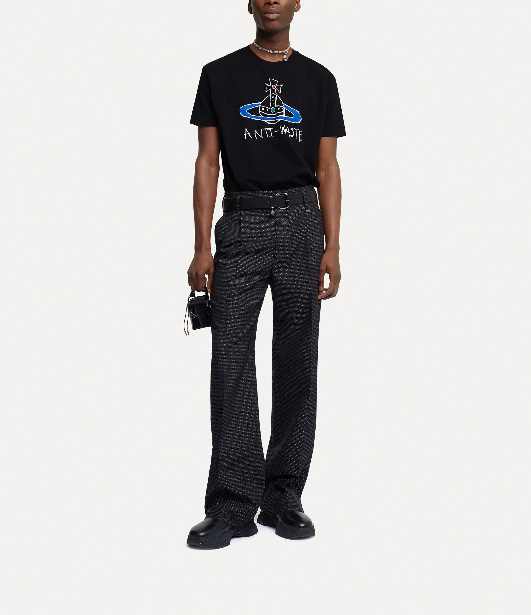 Vivienne Westwood｜ (ANTIWASTE CLASSIC T-SHIRT (3G010021 Vivienne Westwood Antiwaste Classic T-shirt | White | FARFETCH
