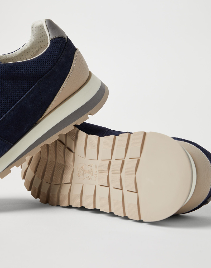 Punched suede runners 3