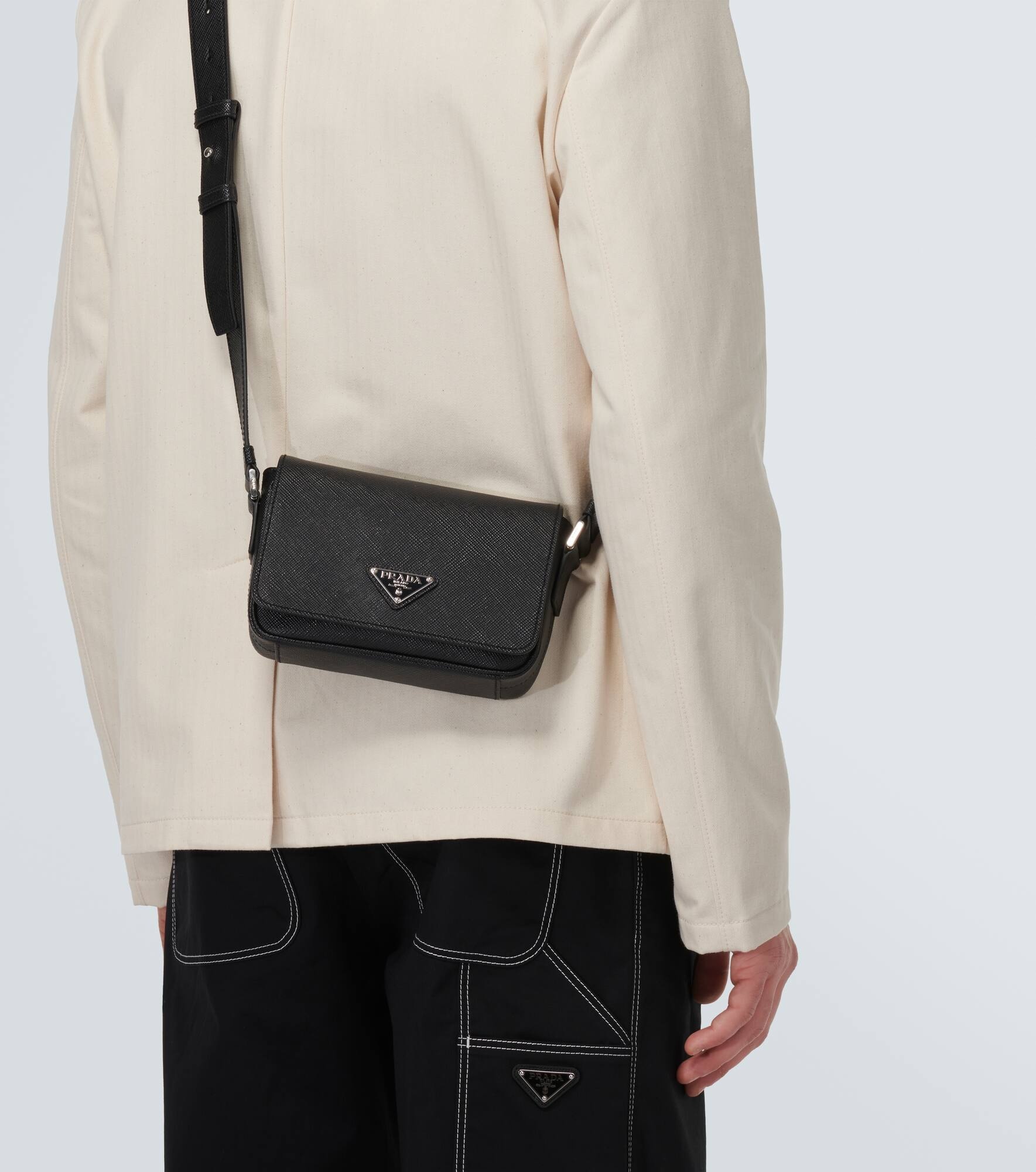 Logo saffiano leather shoulder bag - 3