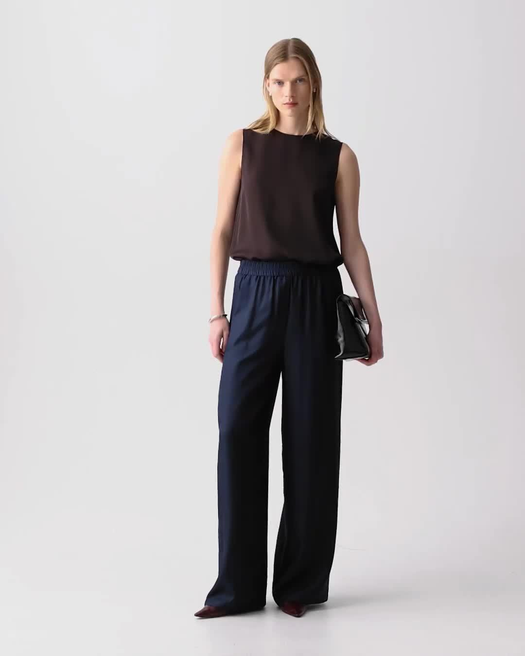 Pull-On Track Pant in Mod Silk Twill - 9