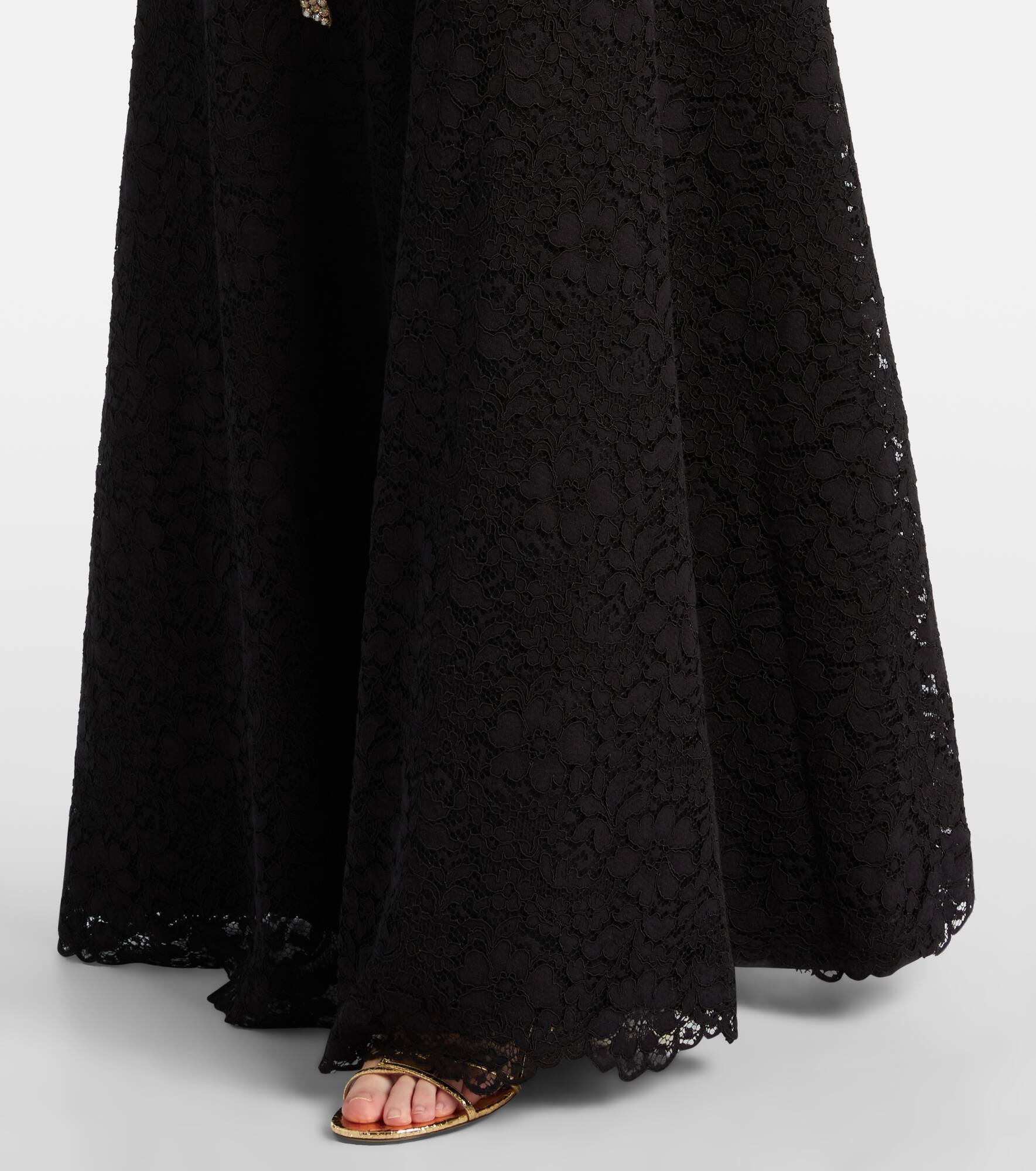 Hallis embellished lace gown - 5