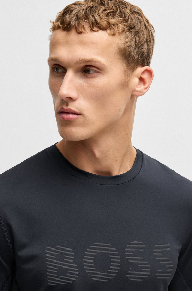ACTIVE SLIM-FIT T-SHIRT WITH MOISTURE MANAGEMENT 3