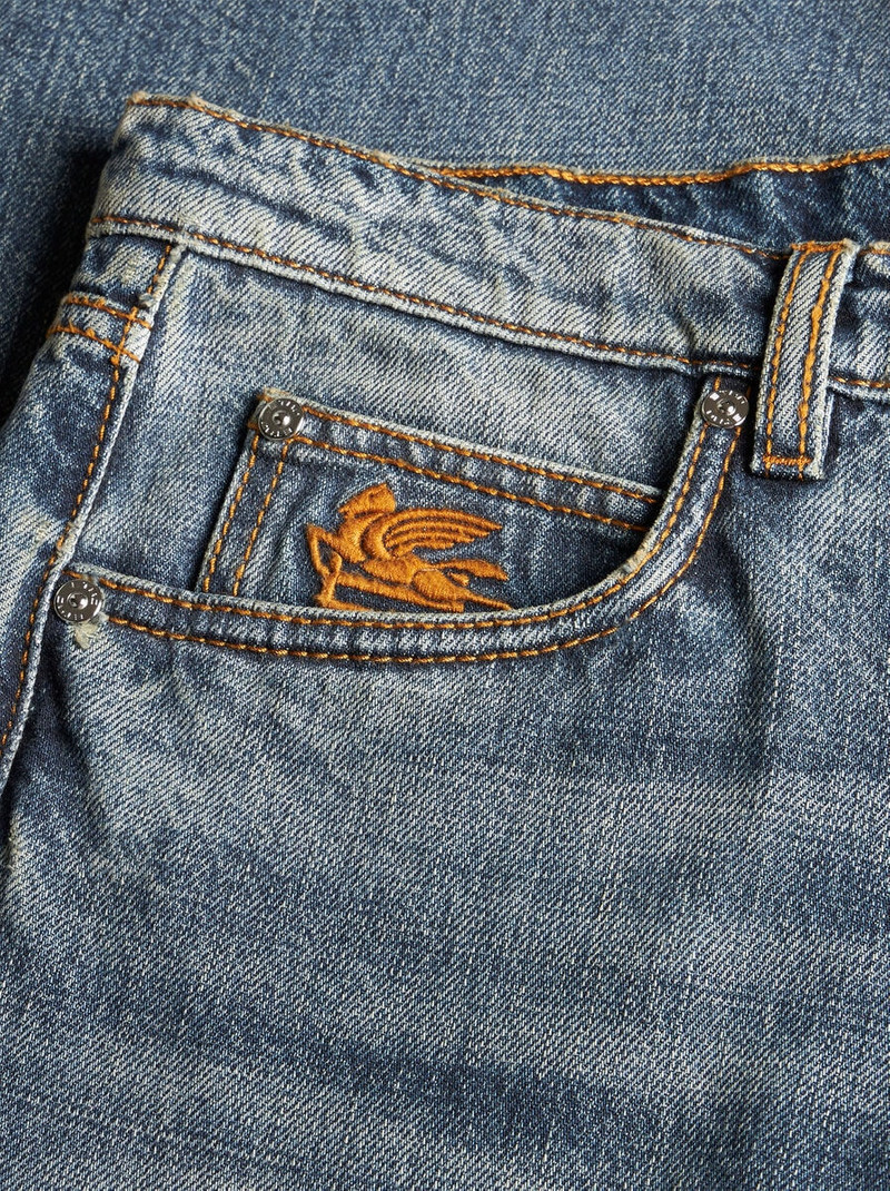 VINTAGE-EFFECT JEANS 7