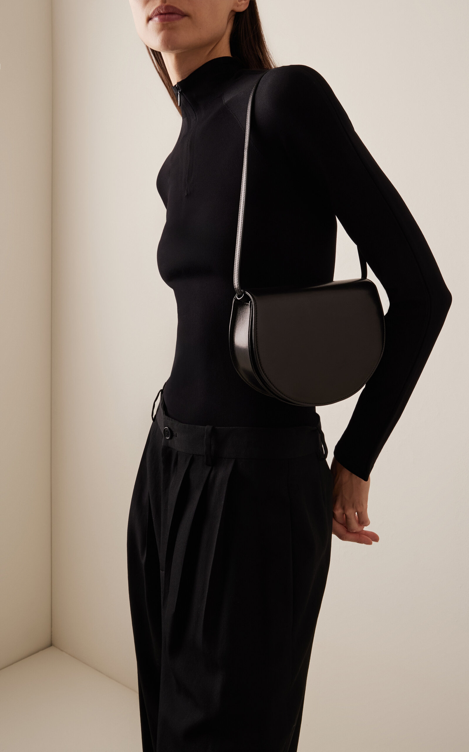 Canteen Leather Shoulder Bag black - 2