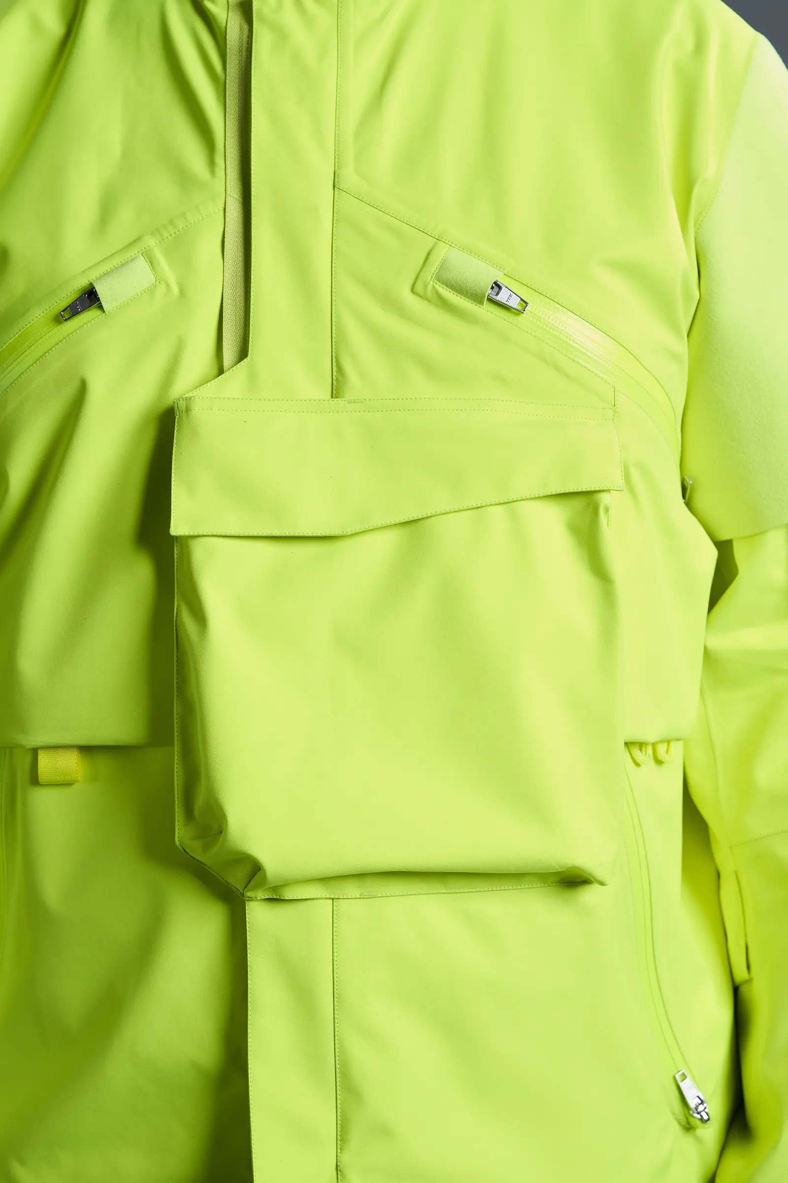 J1W-GTV 2.5L Gore-Tex Interops Jacket Hi-Vis Yellow - 30