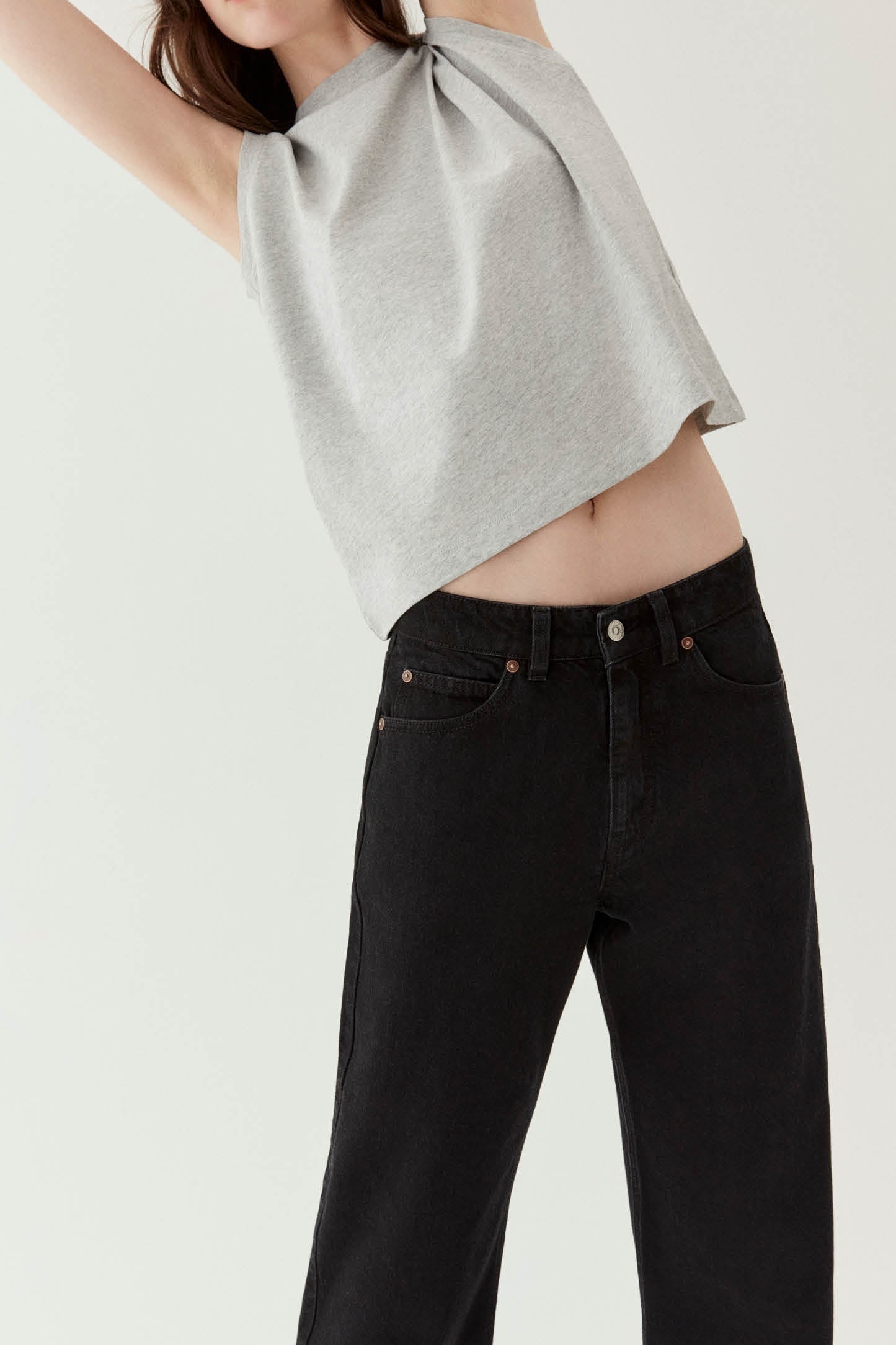 Exclusive Bernie Relaxed Jean In Washed Black - 7