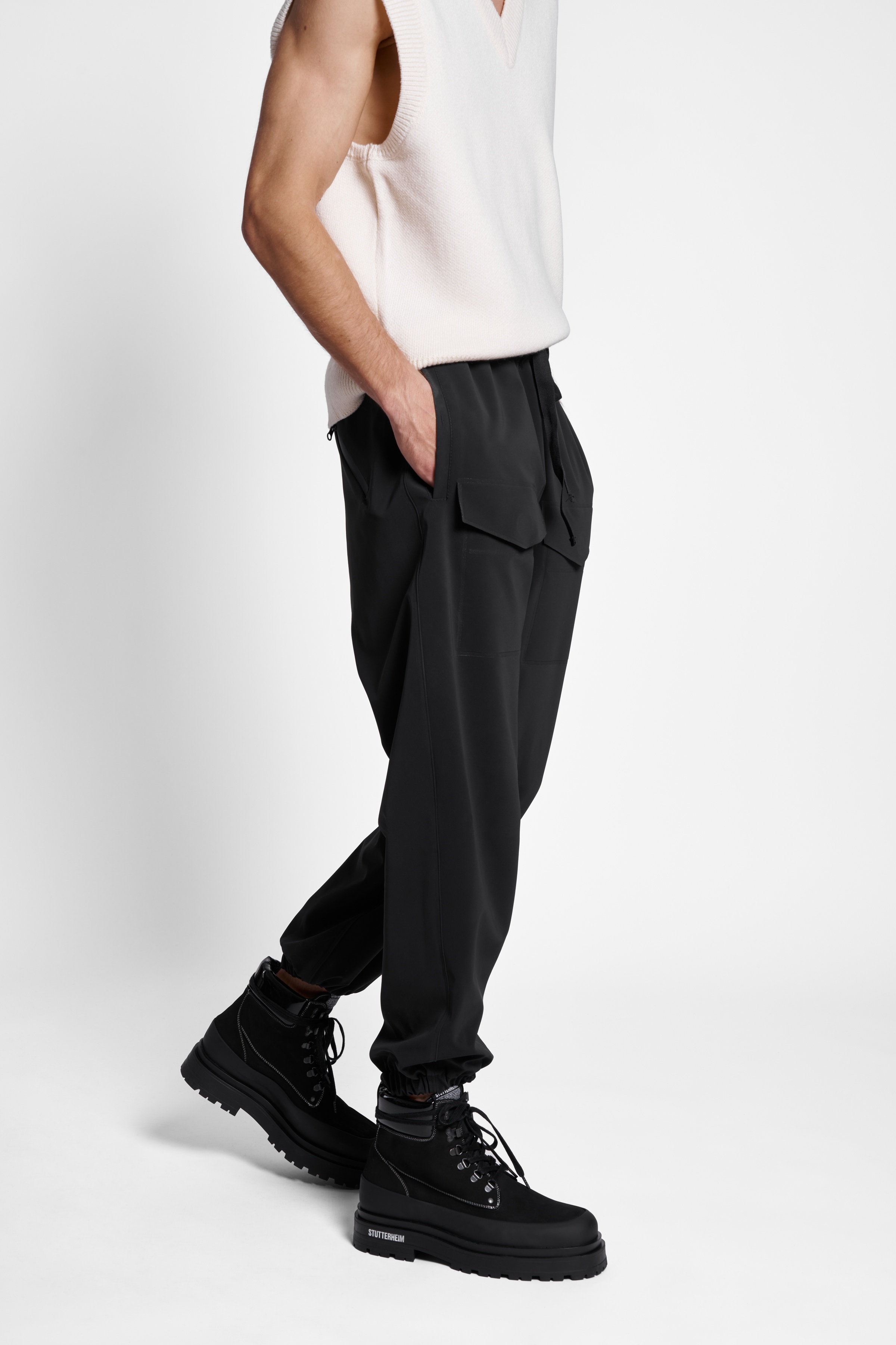 Dala Matte Trousers Black - 3