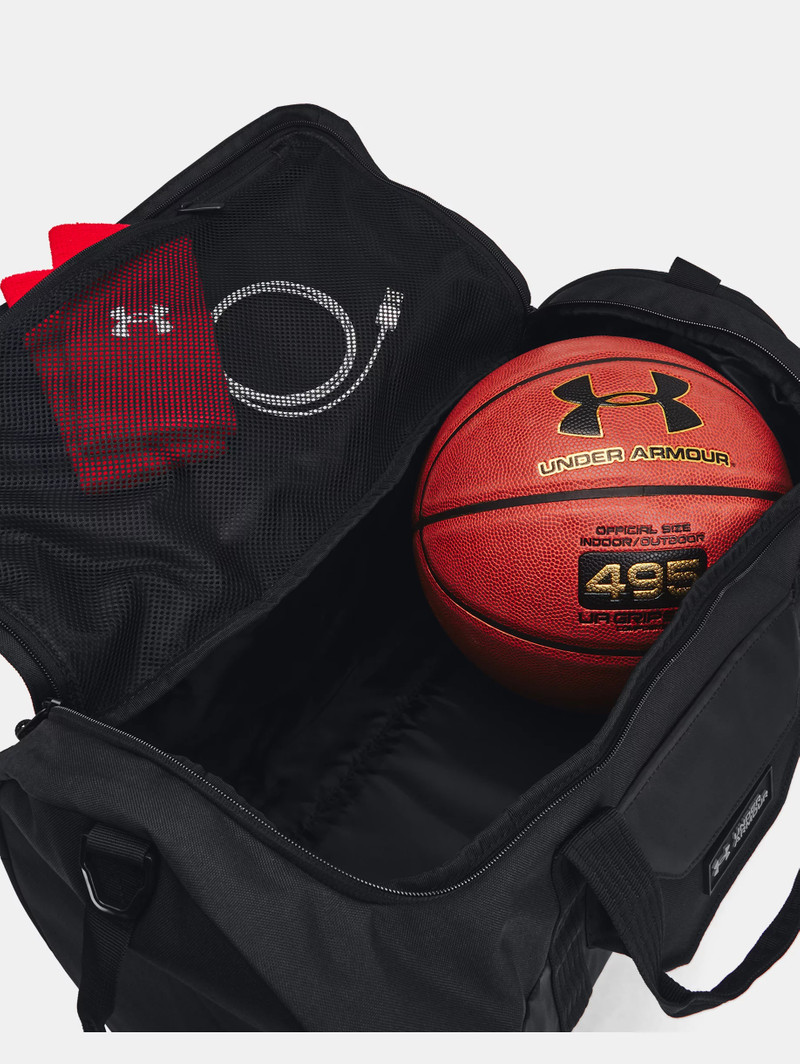 UA Triumph Barrel Duffle 4