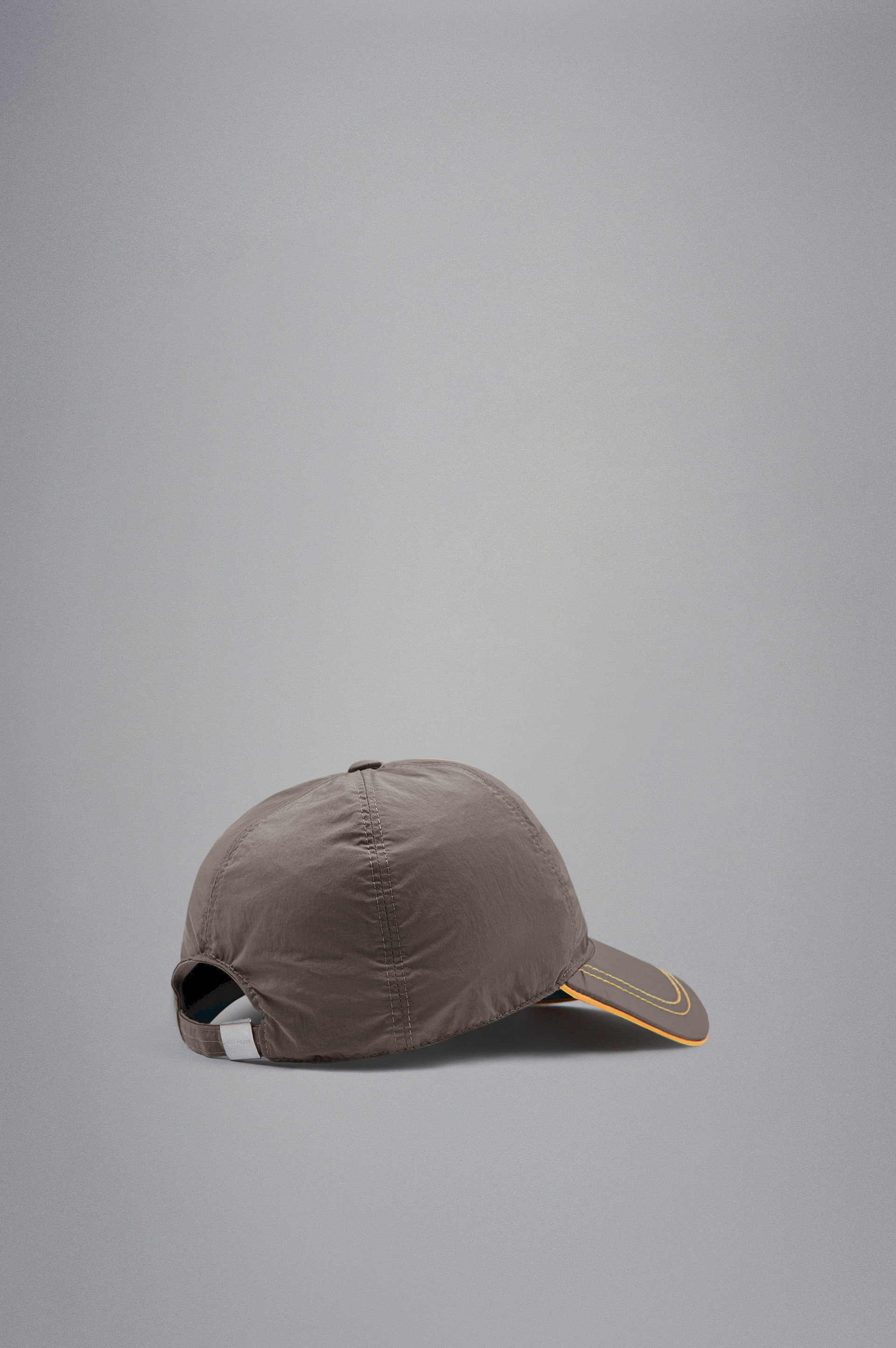 BASEBALL CAP WITH MOON BADGE - 3