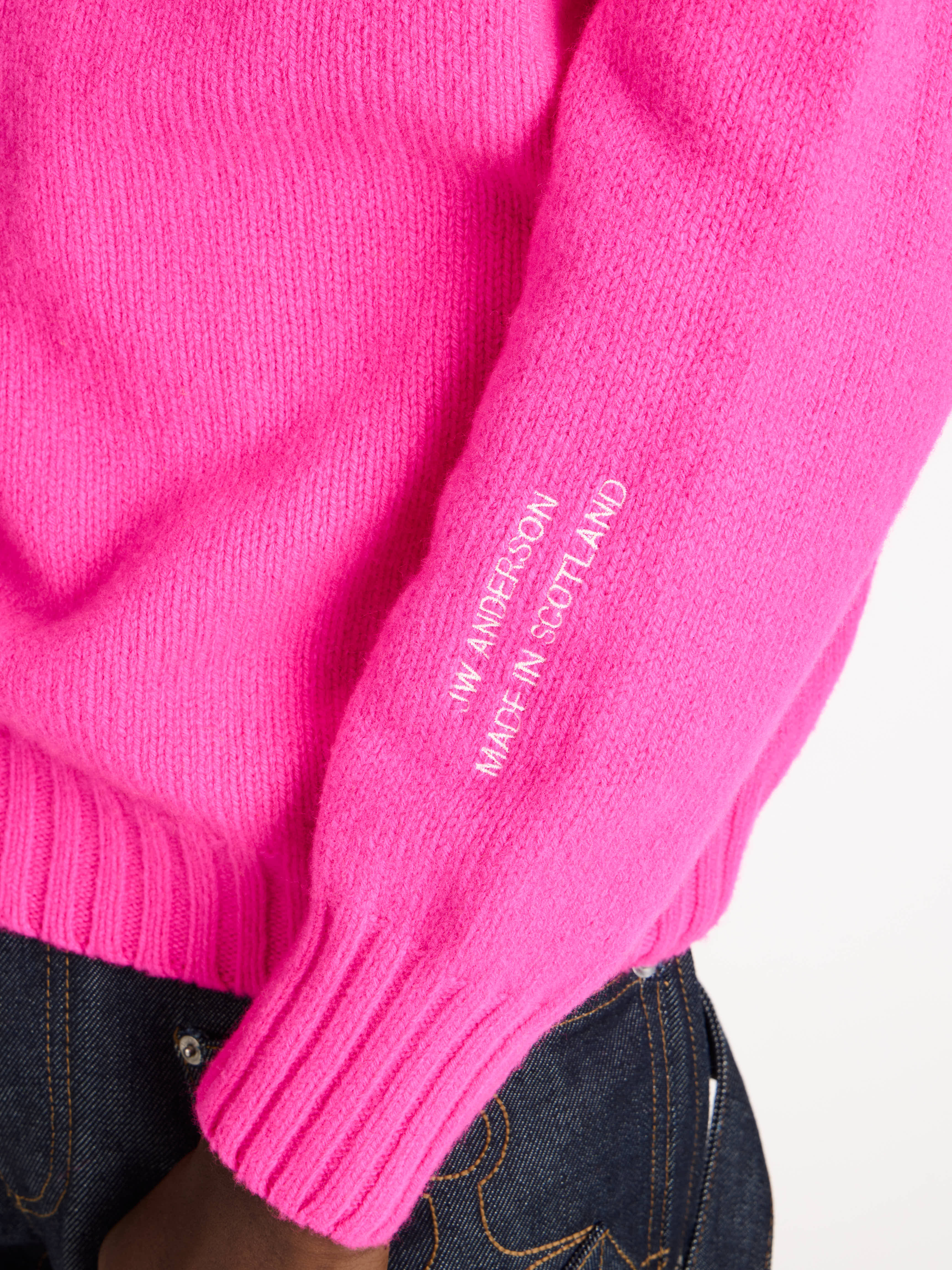 TURTLENECK JUMPER IN NEON PINK - 7