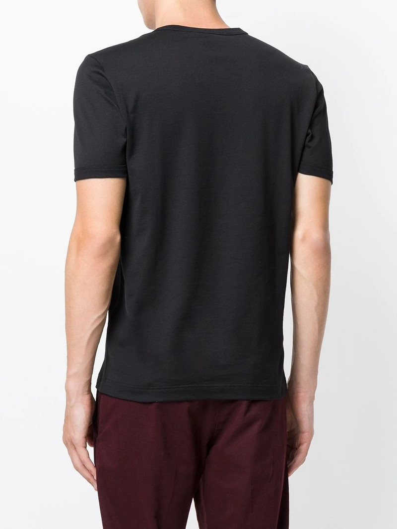 v-neck T-shirt 4