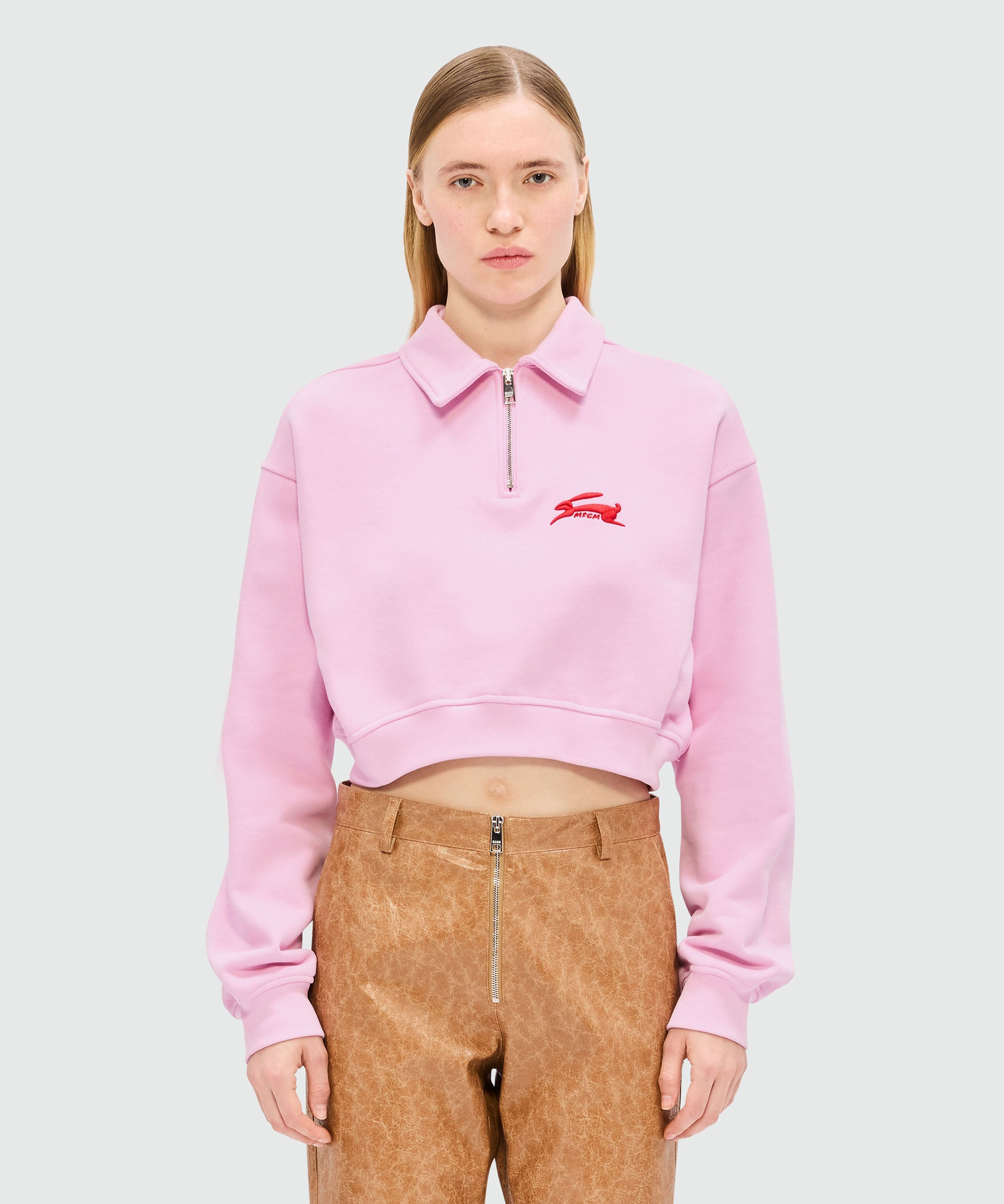 Pink cropped sweatshirt with 3D "Follow the Rabbit®" embroidery - 2