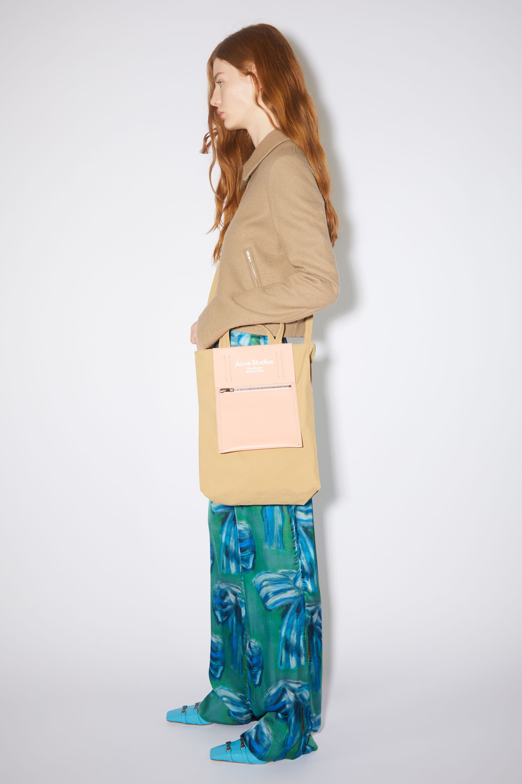 Acne Studios Papery nylon tote bag - Brown/pink | REVERSIBLE