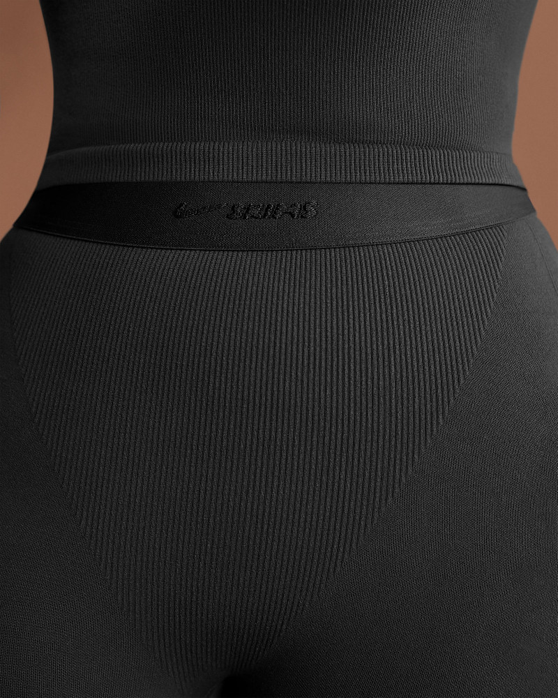 NikeSKIMS Vintage Seamless Women's 5" Shorts 6