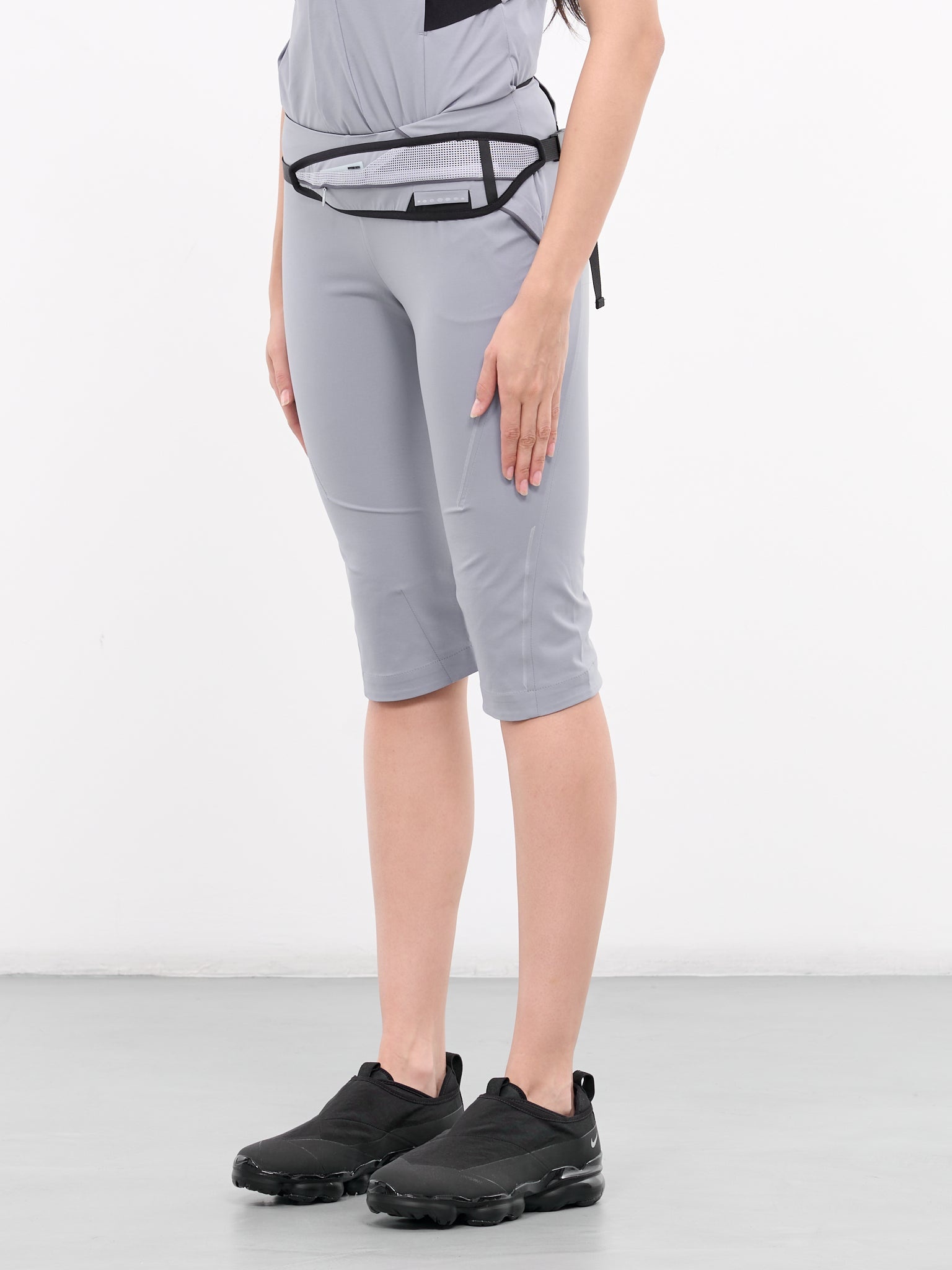 Waist Bag Capri Pants - 2