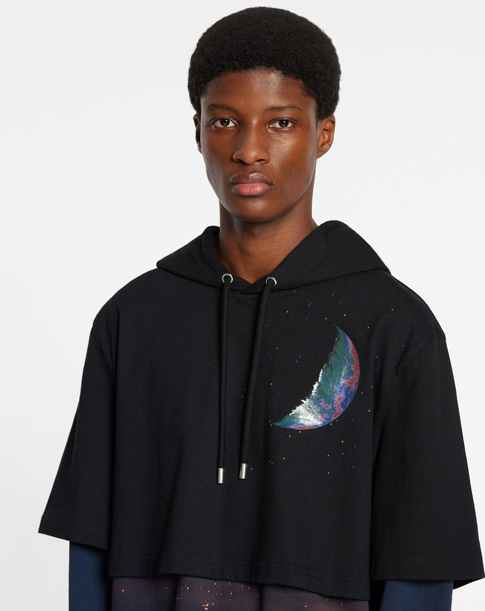 HOODED SWEATER WITH SCI-FI PRINT - 4