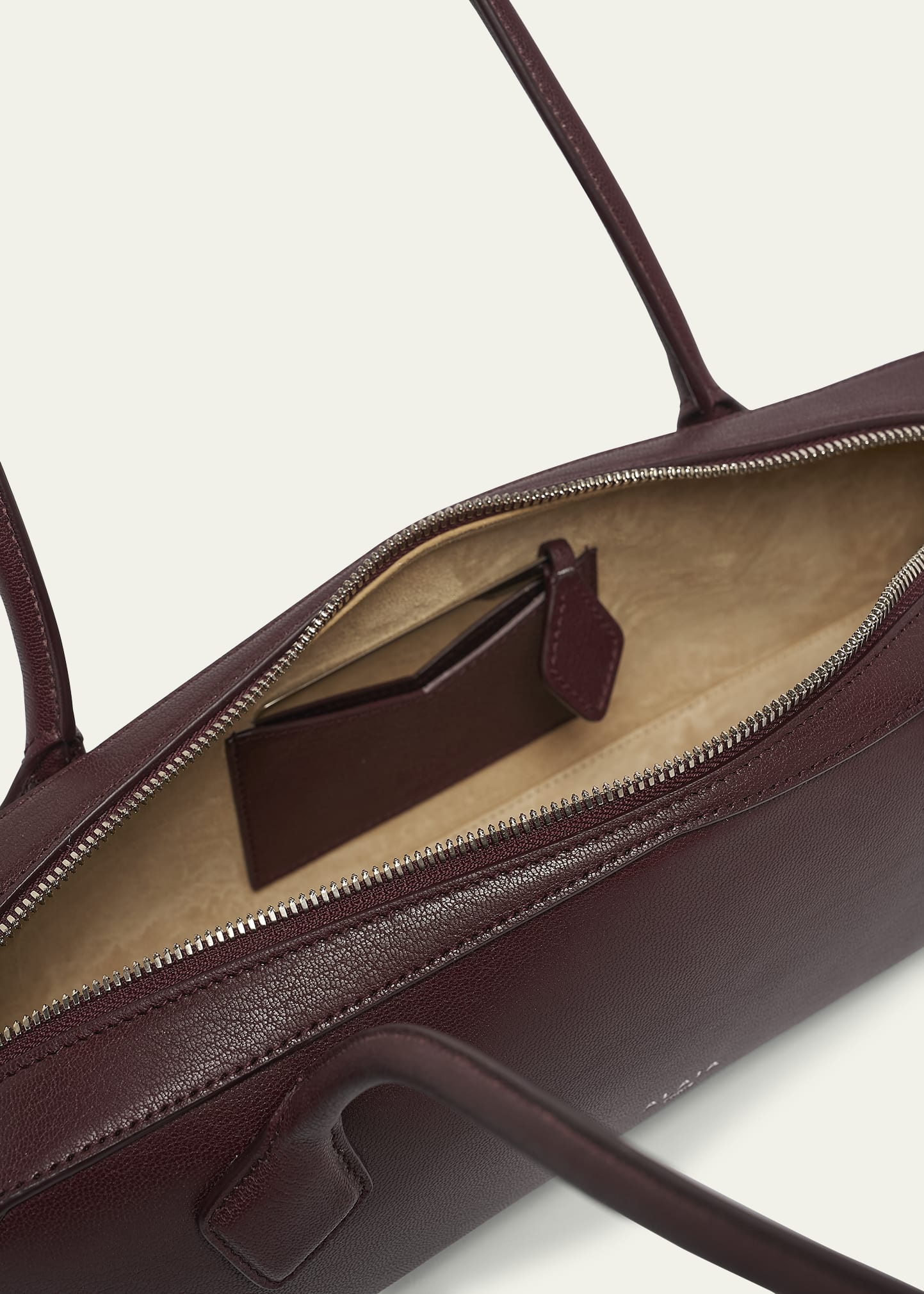 Le Teckel Medium Shoulder Bag in Goatskin - 4