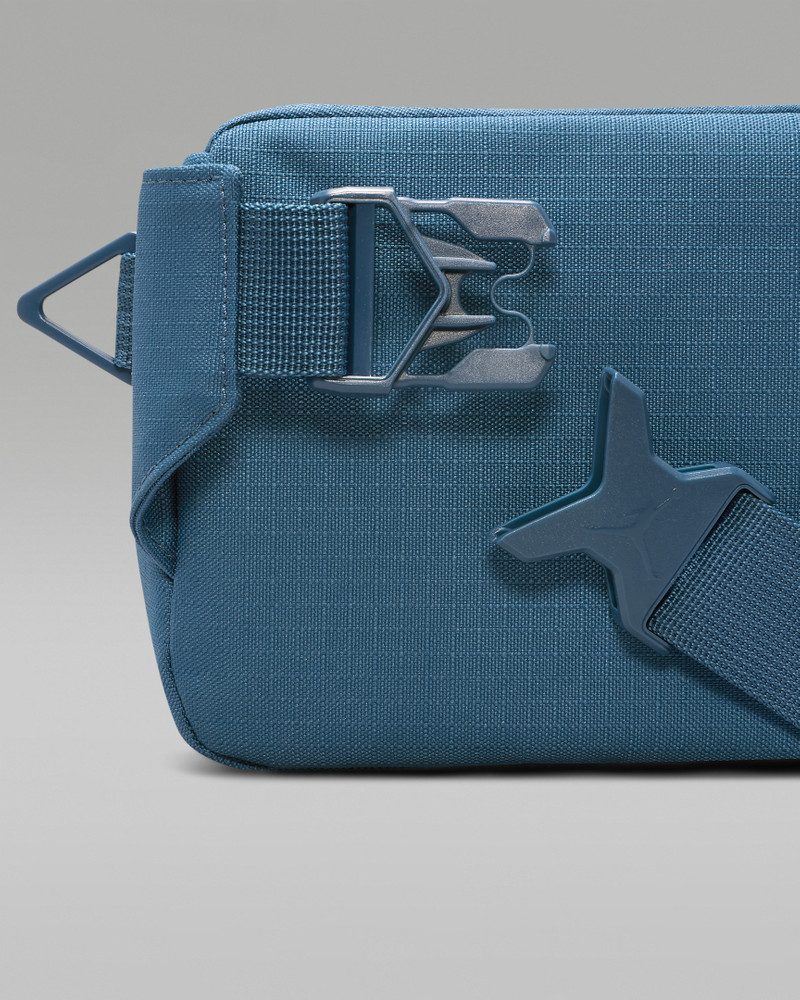 Jordan Franchise Crossbody Bag (2L) 7