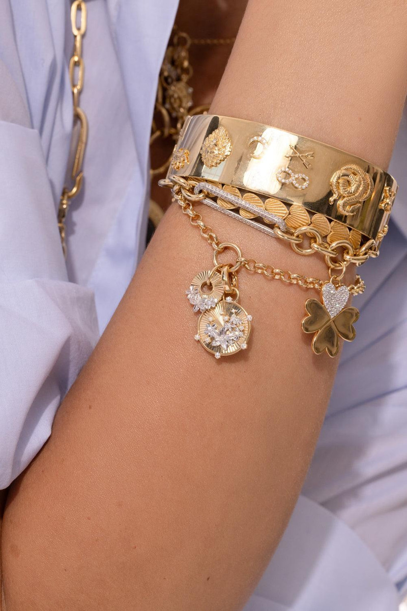 FOUNDRAE Blossoms Baby Medallion outlook