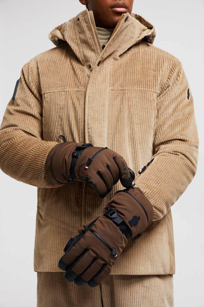 Moncler Grenoble Padded Gloves outlook