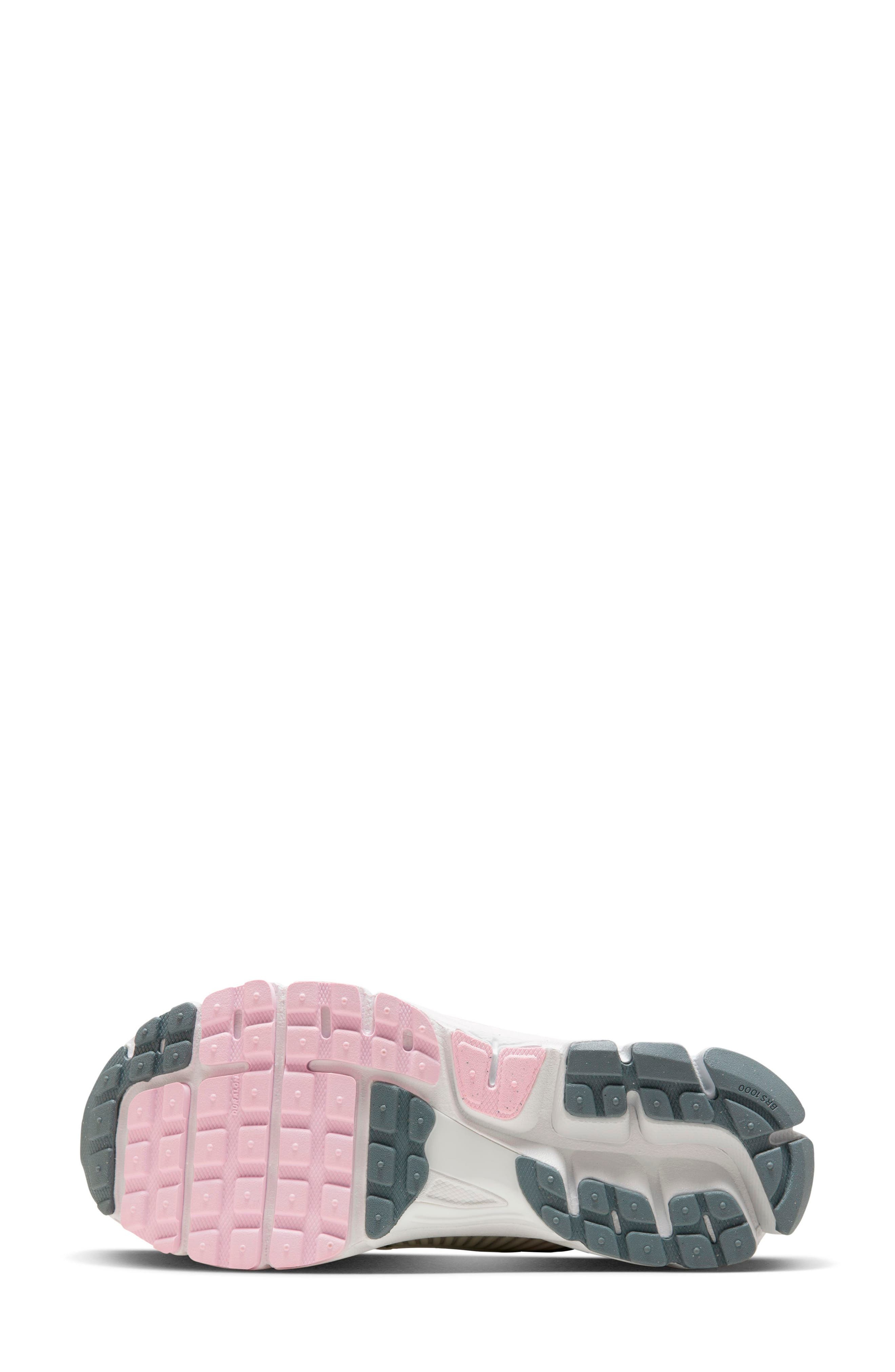 Nike Zoom Vomero 5 Sneaker in Dust/Silver/White at Nordstrom - 4