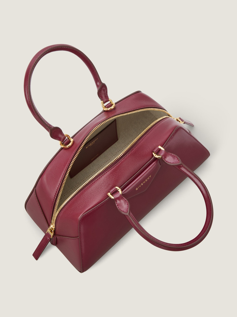 SMALL ANTIGONA EAST-WEST BAG IN BOX LEATHER 5