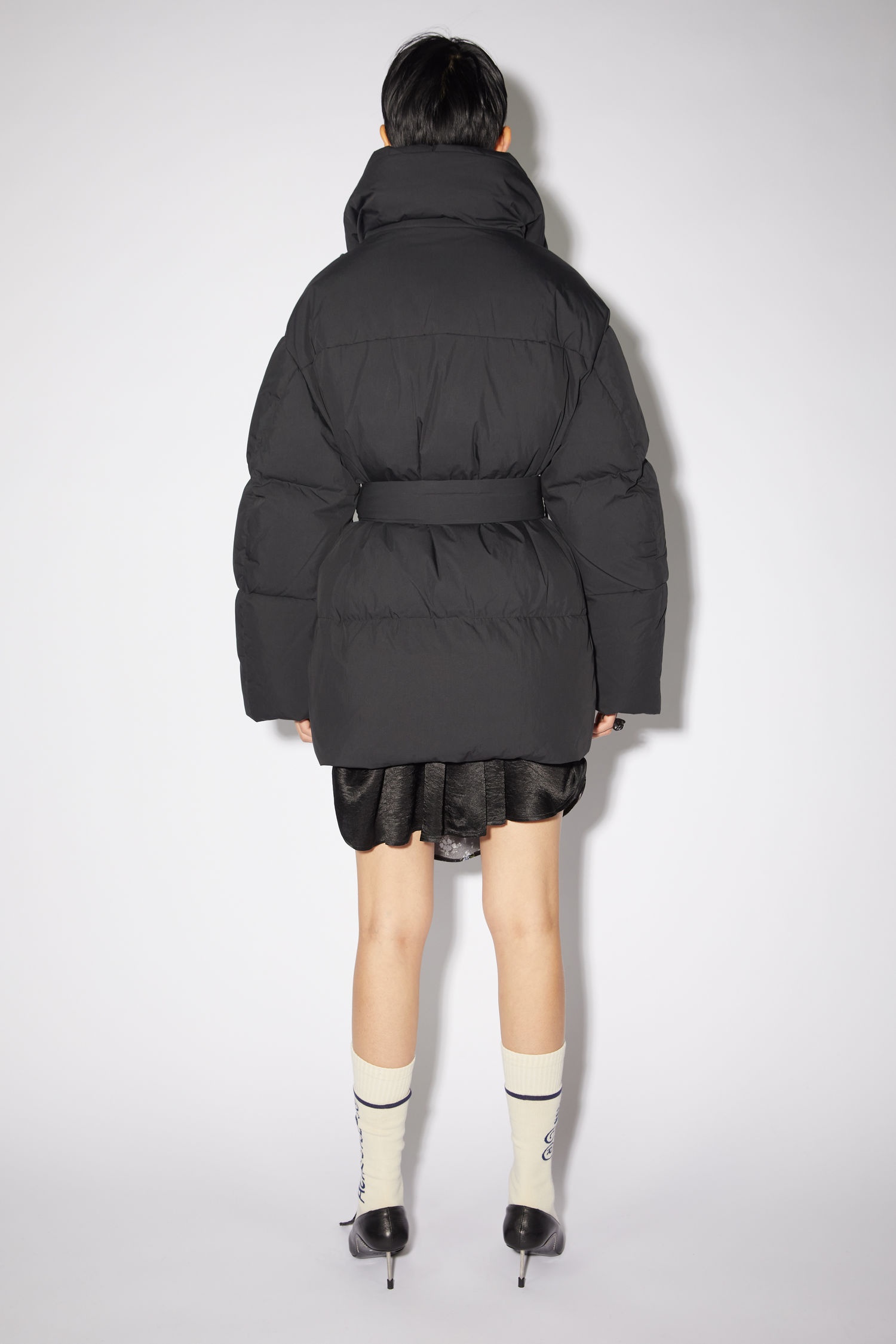 Belted puffer jacket - Black - 3