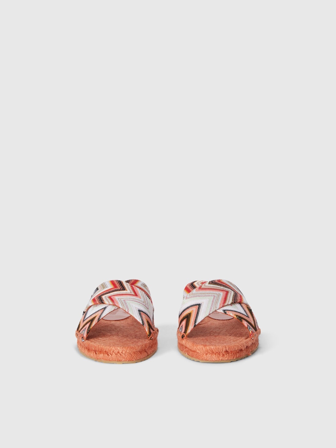 Flat slip-on espadrilles with zig zag pattern - 3