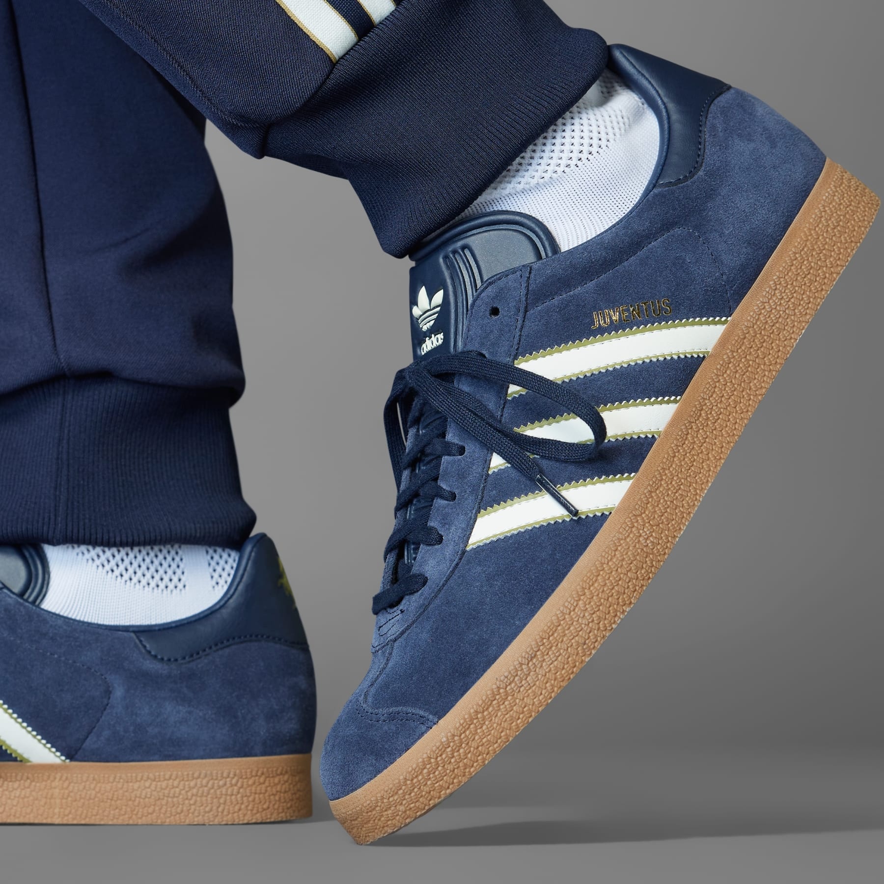 adidas Gazelle Juventus Terrace Icons Shoes | REVERSIBLE
