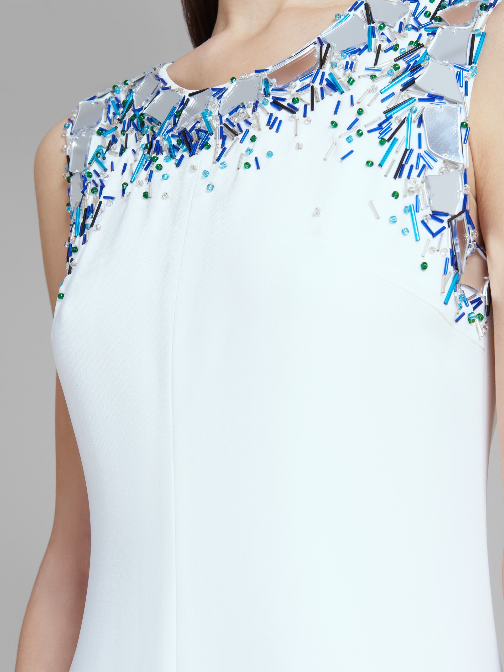 WHITE VISCOSE MIDI DRESS WITH BEADED NECKLINE - 5