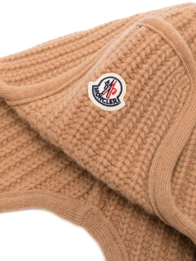Moncler ribbed logo-patch beanie outlook