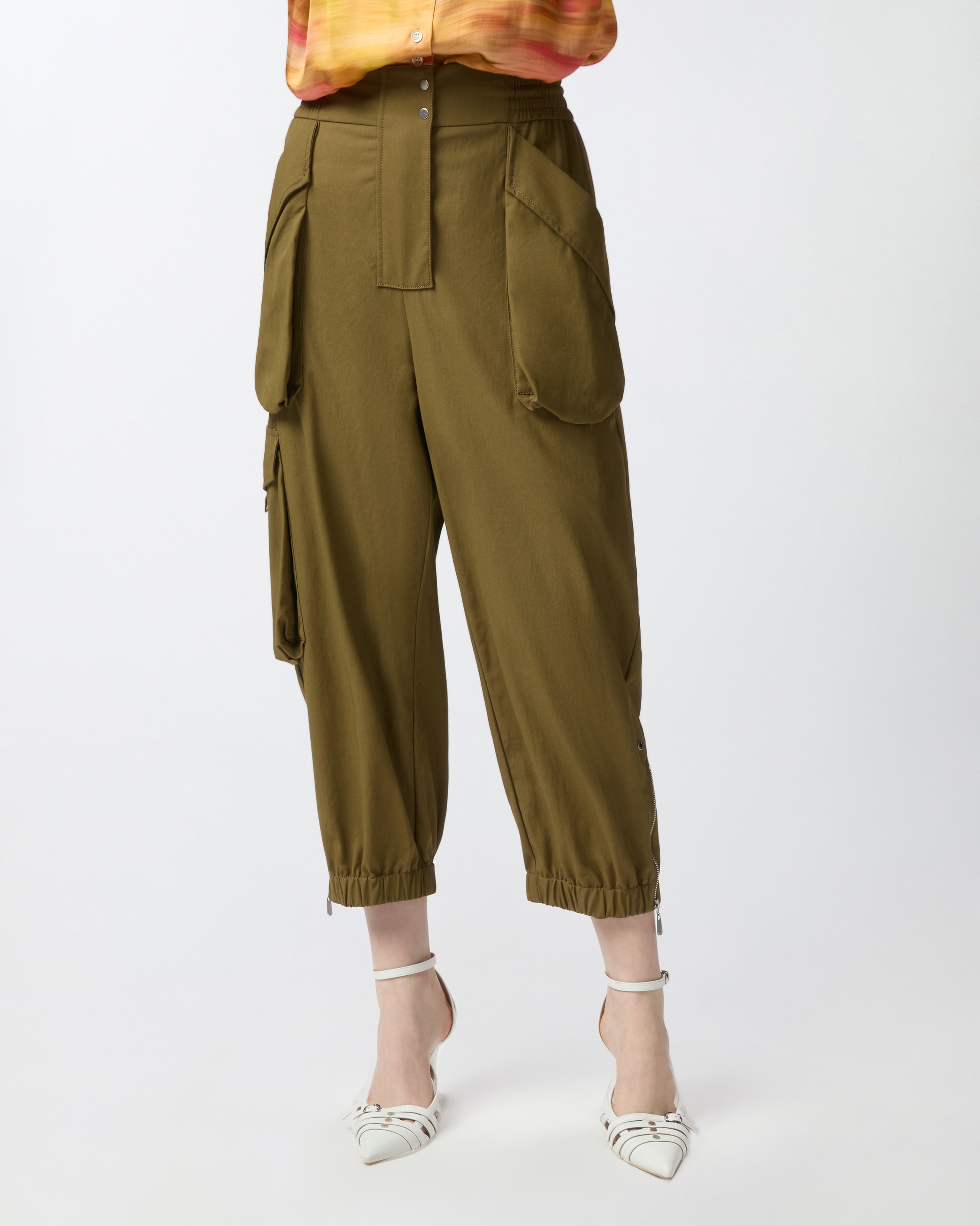 LIGHTWEIGHT CARGO TROUSERS WITH MAXI POCKETS - 3