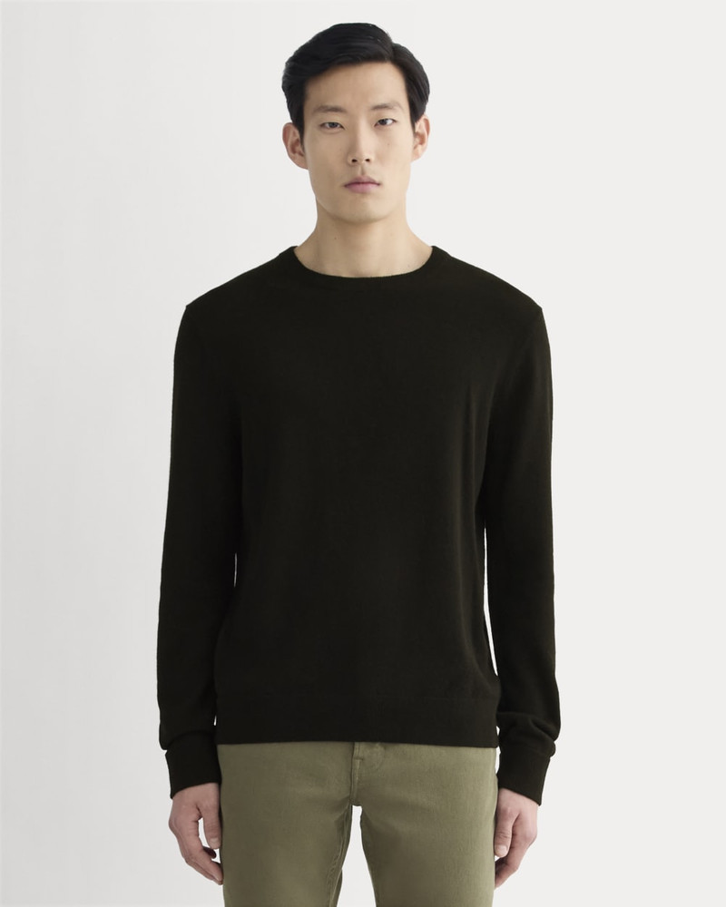 EVERLANE THE CASHMERE CREW outlook