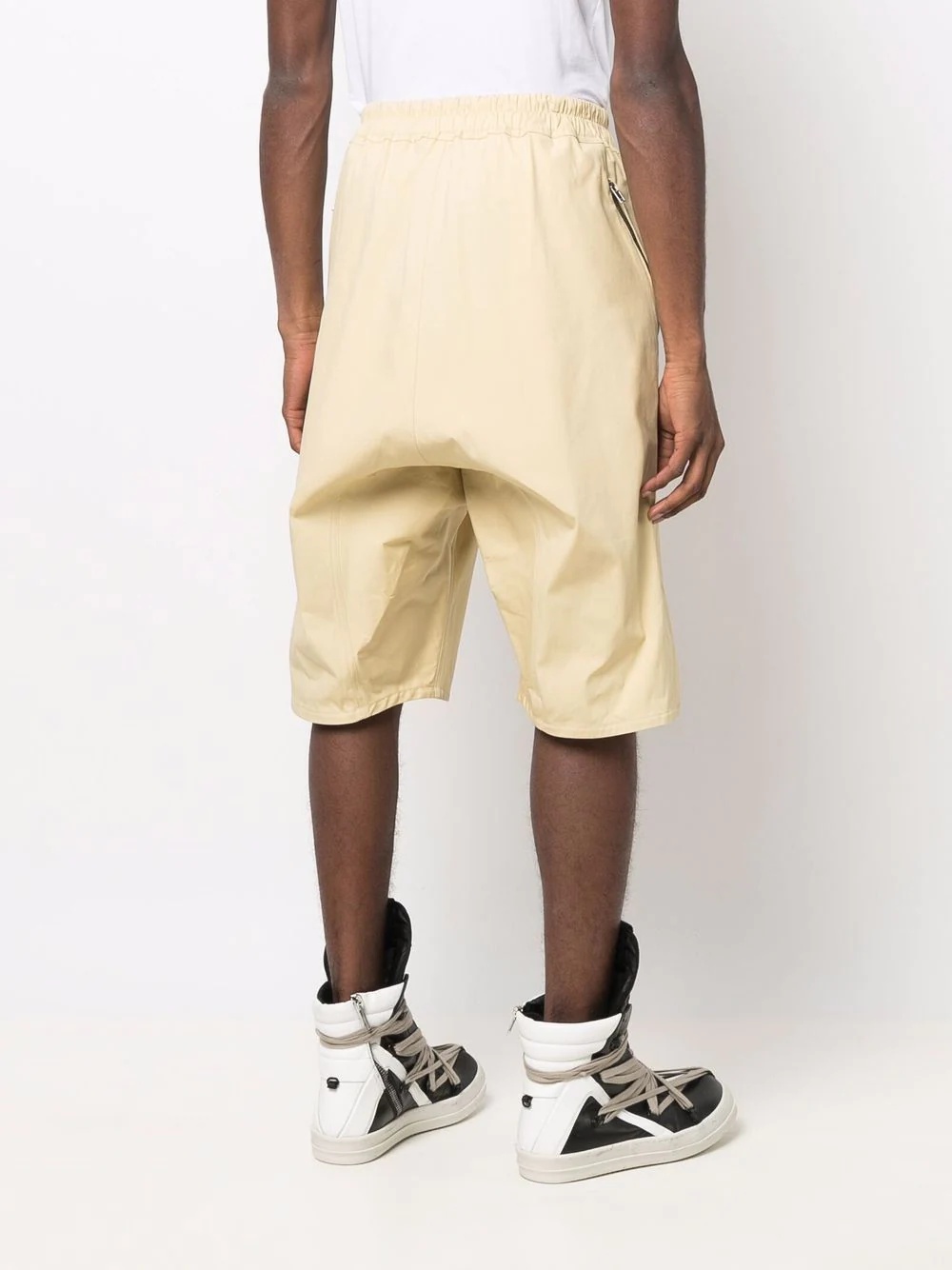 drawstring-waist drop-crotch shorts - 4